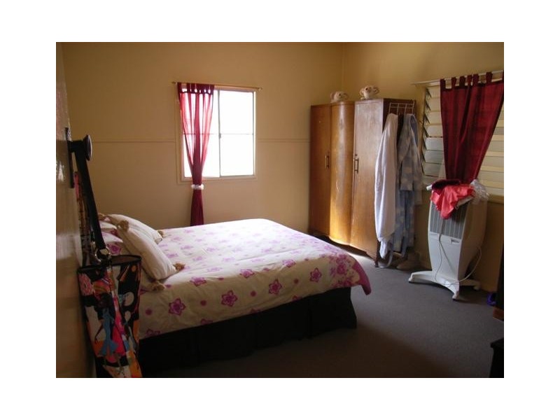 10 Atkins Street, Chinchilla QLD 4413