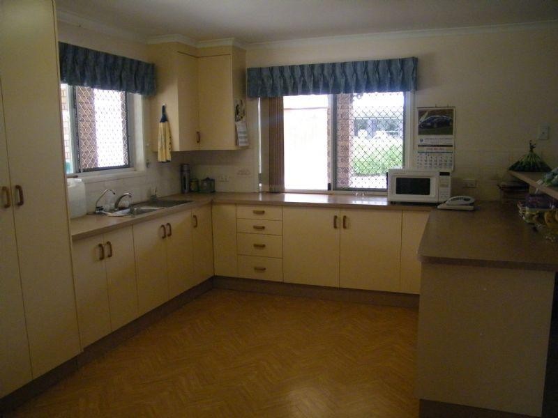 5 Nowland Street, Chinchilla QLD 4413