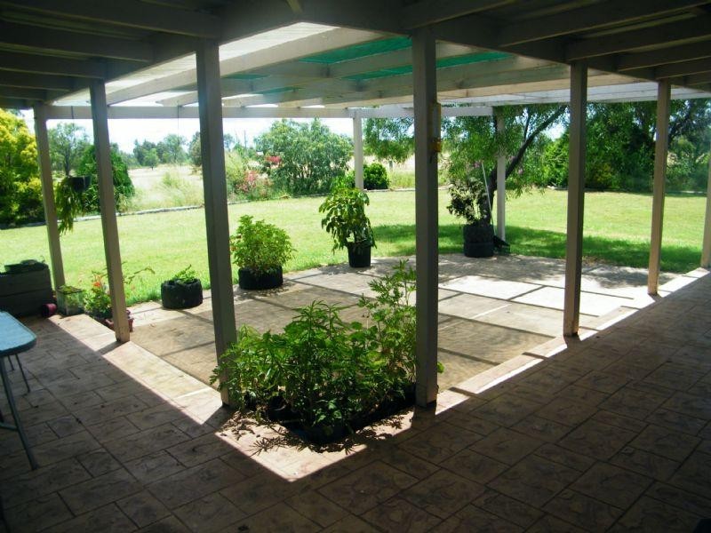 351 Windmill Road, Chinchilla QLD 4413