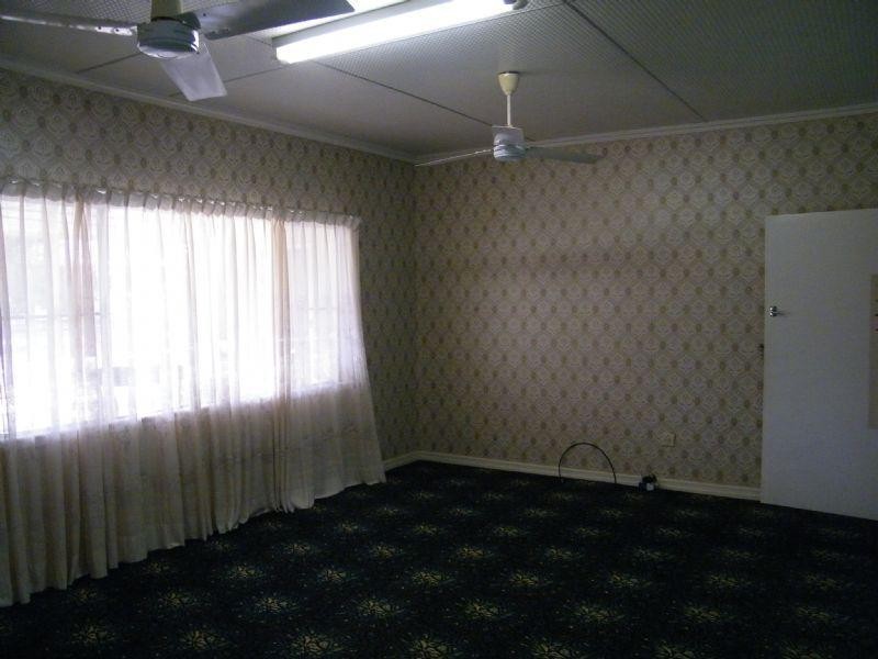 36 Adams Street, Tara QLD 4421