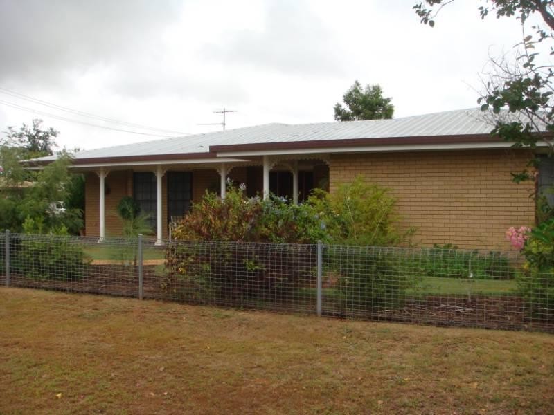 8 Nowland Street, Chinchilla QLD 4413