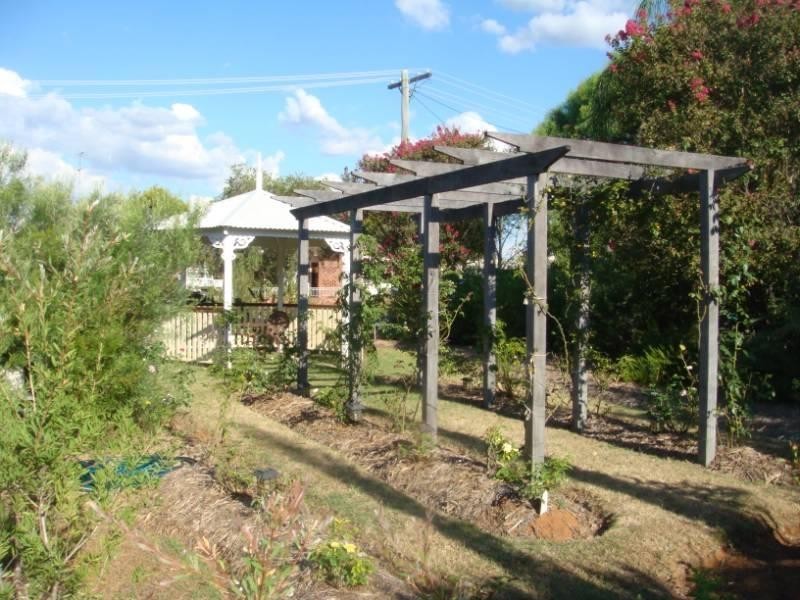 8 Nowland Street, Chinchilla QLD 4413