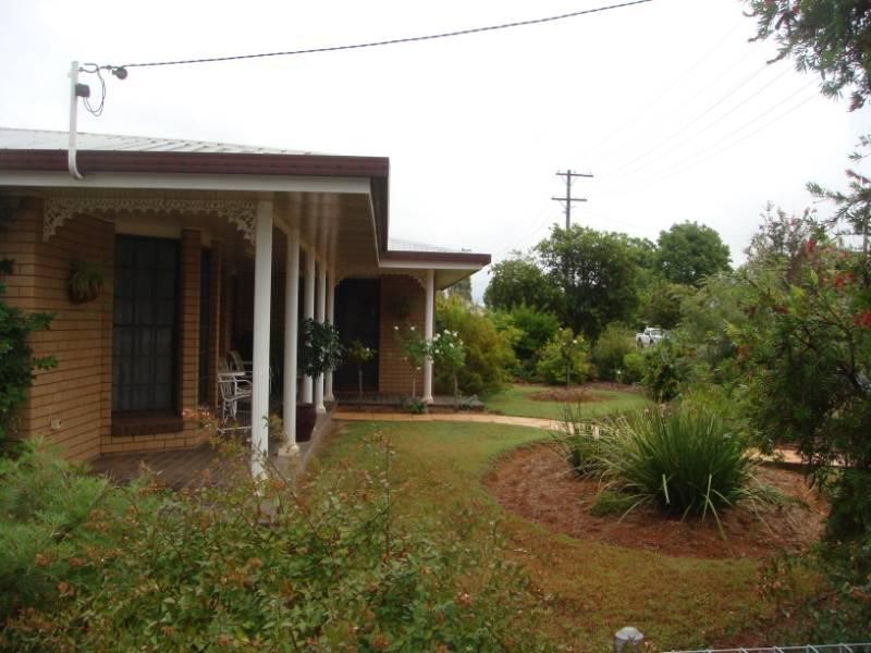 8 Nowland Street, Chinchilla QLD 4413