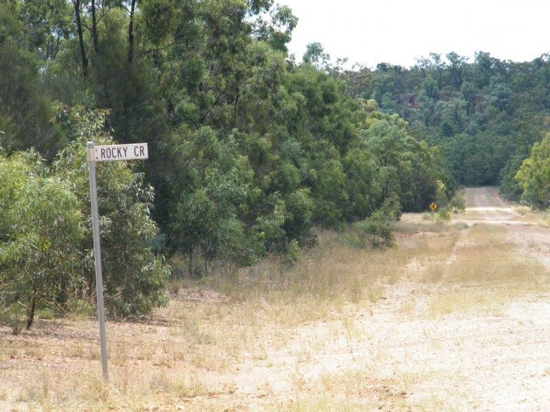 169 Rocky Crescent, Tara QLD 4421