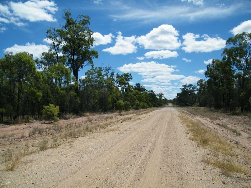 169 Rocky Crescent, Tara QLD 4421