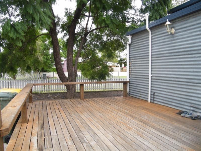 2 Helena Street, Chinchilla QLD 4413