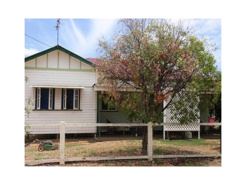 5 Short Street, Chinchilla QLD 4413