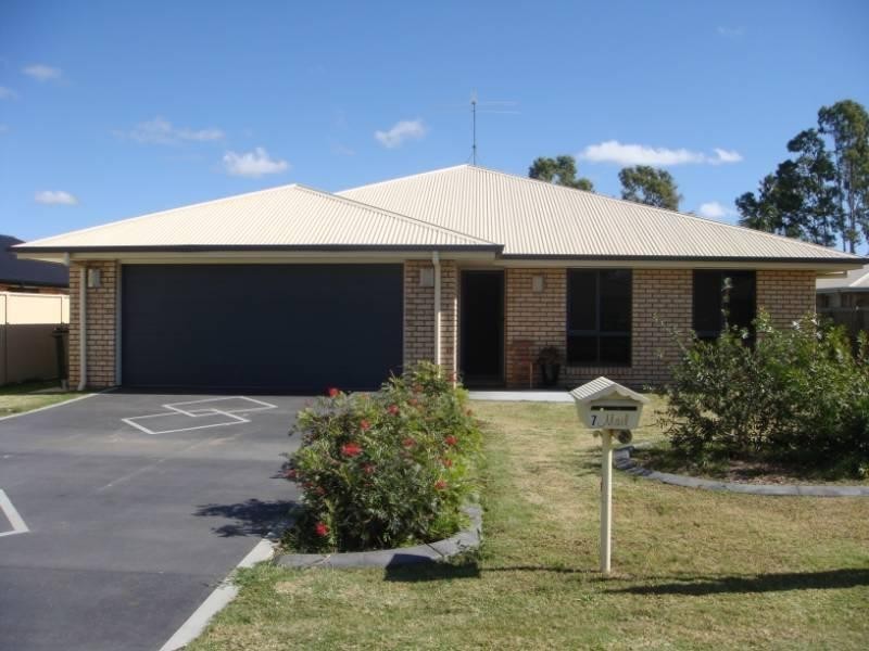 7 Back Avenue, Chinchilla QLD 4413