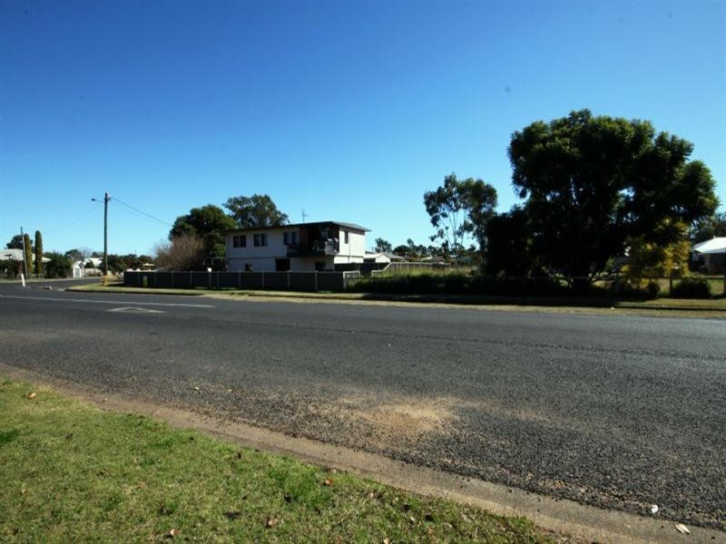 96 MIDDLE Street, Chinchilla QLD 4413