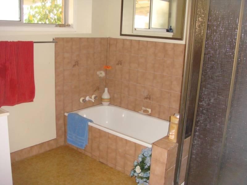 9 Stevenson Street, Chinchilla QLD 4413