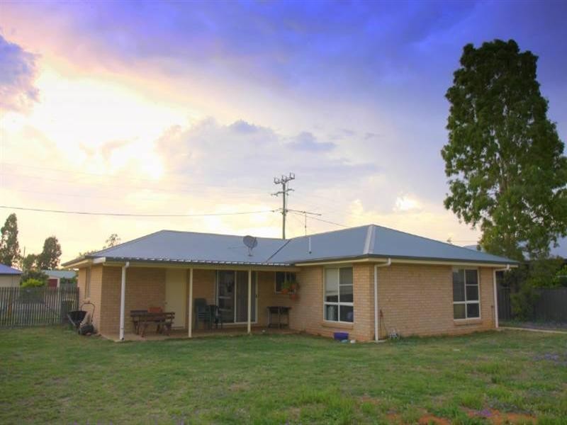 56 Beasley Street, Chinchilla QLD 4413