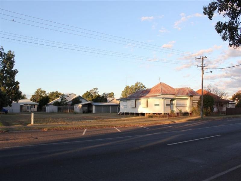71 Middle Street, Chinchilla QLD 4413