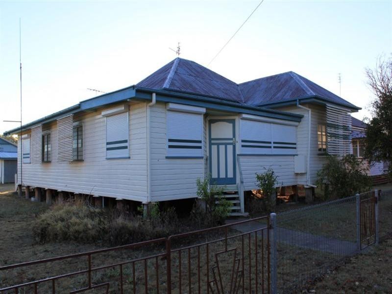 71 Middle Street, Chinchilla QLD 4413