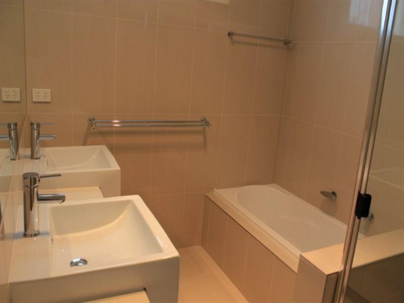 1 and 2/16 Canaga Street, Chinchilla QLD 4413