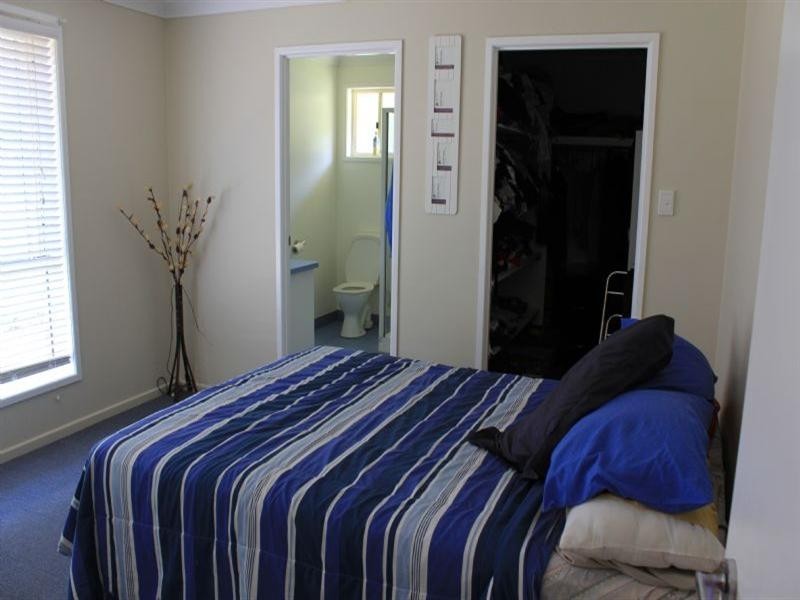 48 Gormleys Road, Chinchilla QLD 4413