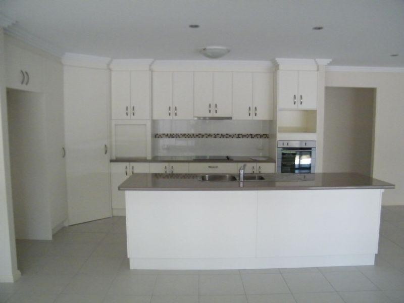 89 Sommerfeld Crescent, Chinchilla QLD 4413