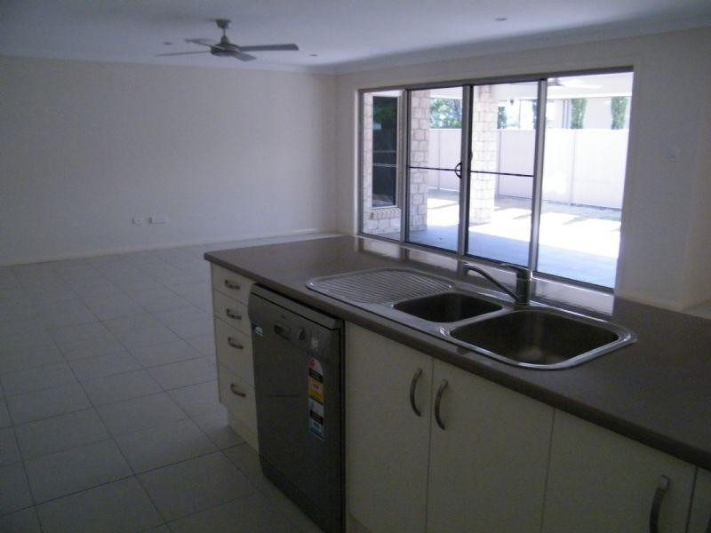 89 Sommerfeld Crescent, Chinchilla QLD 4413