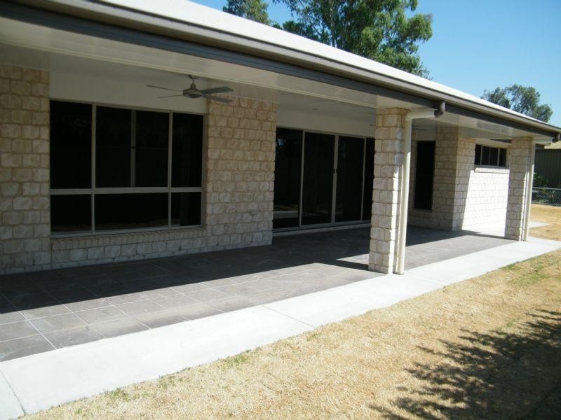 89 Sommerfeld Crescent, Chinchilla QLD 4413