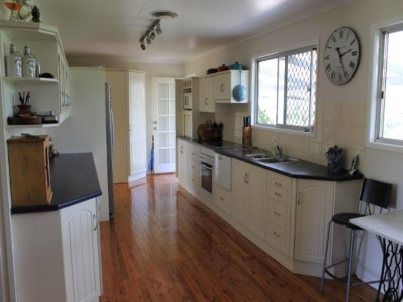 102 Zeller Street, Chinchilla QLD 4413