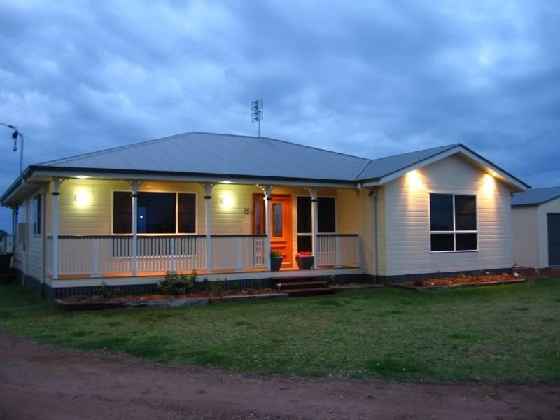 27 Hando Street, Chinchilla QLD 4413