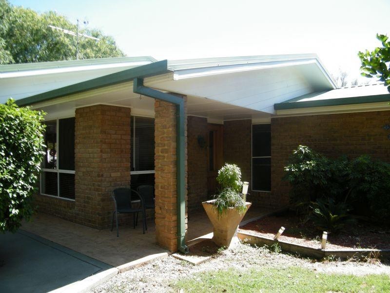 225 Racecourse Road, Chinchilla QLD 4413