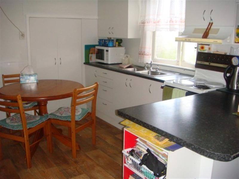 7 Castle Street, Chinchilla QLD 4413