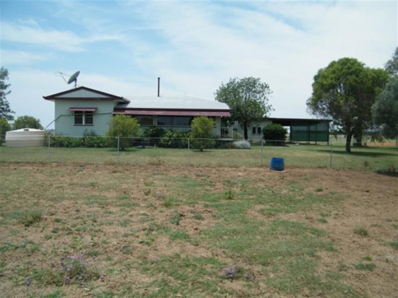 175 Len Middletons Road, Chinchilla QLD 4413