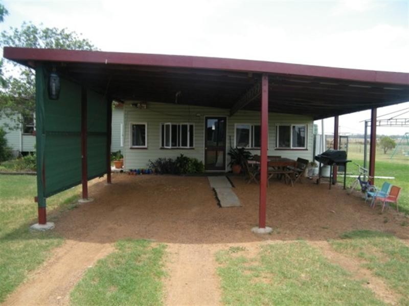 175 Len Middletons Road, Chinchilla QLD 4413