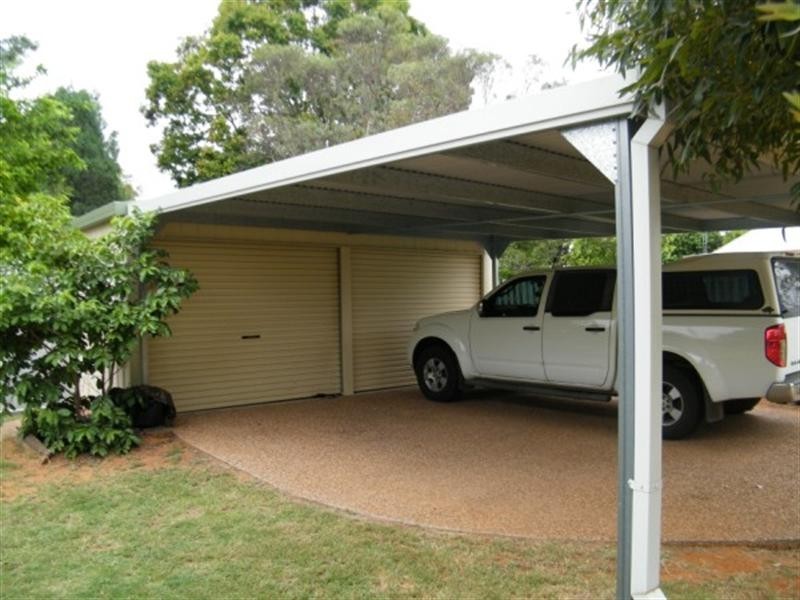 98-100 Wambo Street, Chinchilla QLD 4413