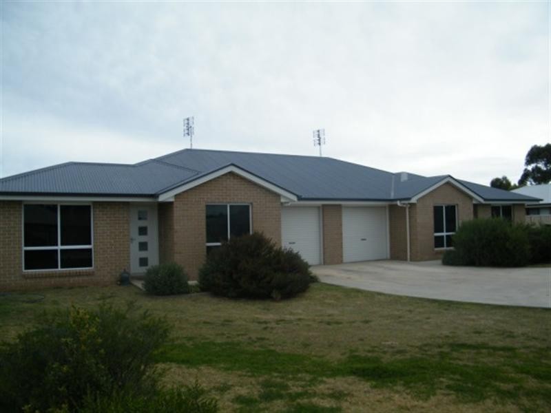 12 Lewis Street, Chinchilla QLD 4413