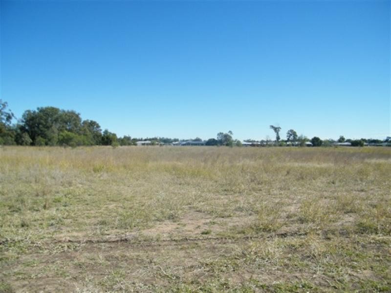 126 Windmill Road, Chinchilla QLD 4413