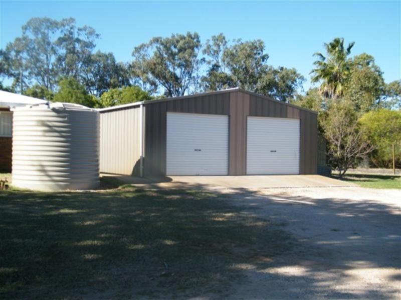 126 Windmill Road, Chinchilla QLD 4413