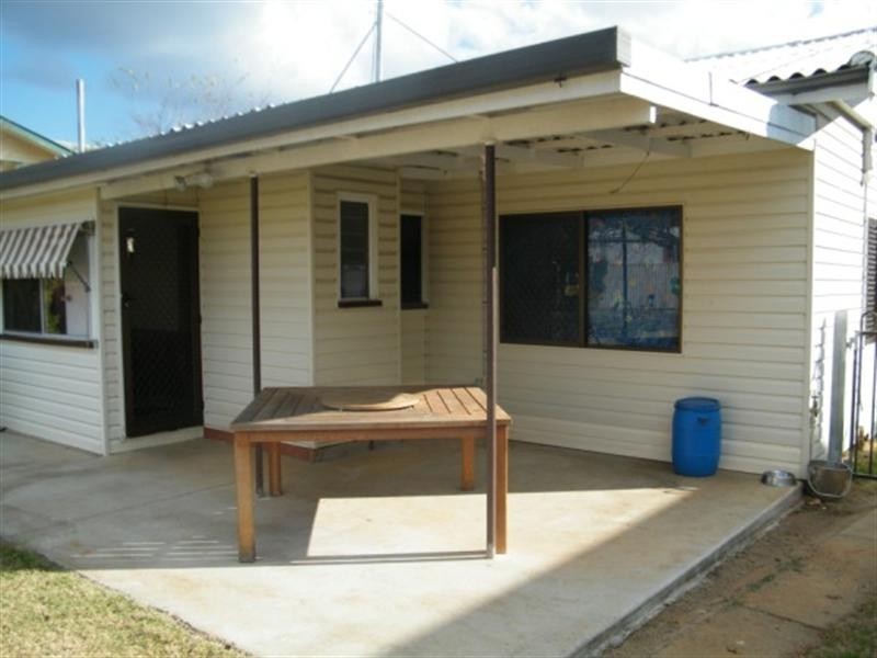 21 Claydon Street, Chinchilla QLD 4413