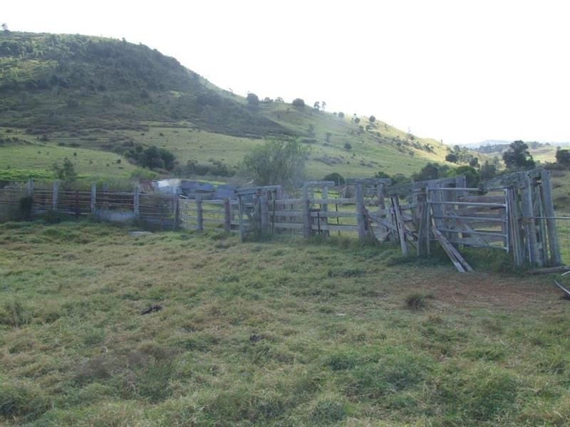 107 Edser Road, Crows Nest QLD 4355