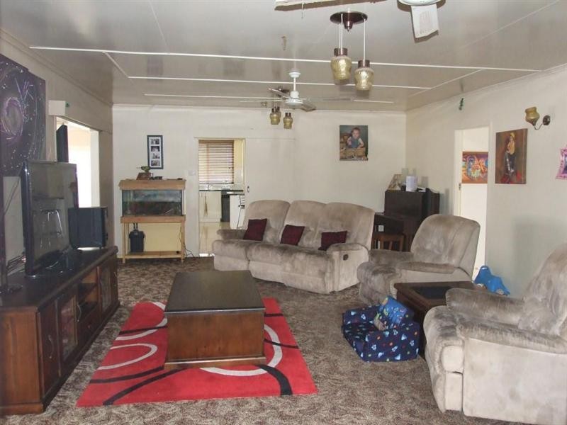 32 Andrews Road, Crows Nest QLD 4355