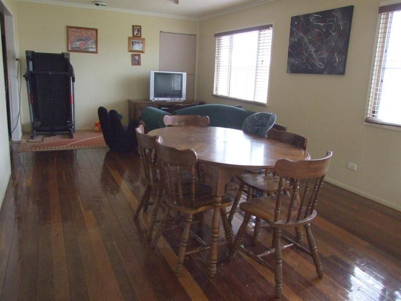 32 Andrews Road, Crows Nest QLD 4355