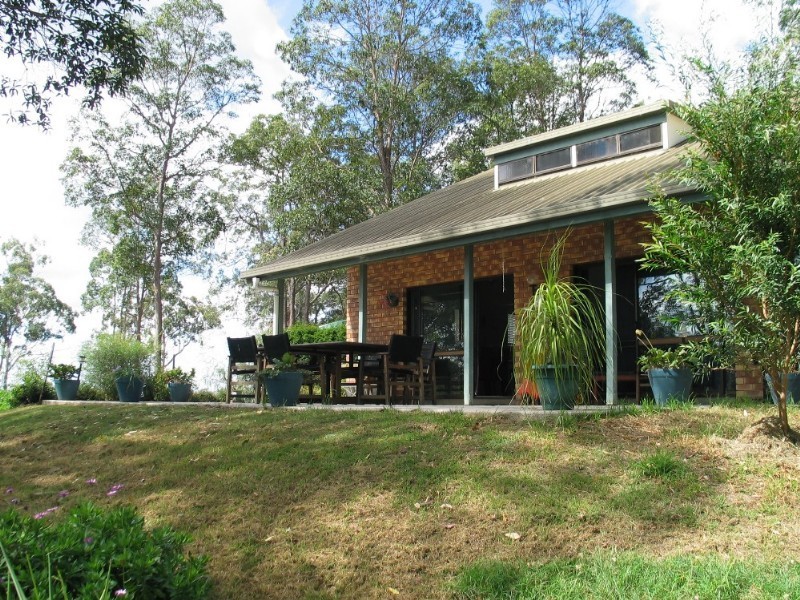 587 Perseverance Dam Road, Crows Nest QLD 4355