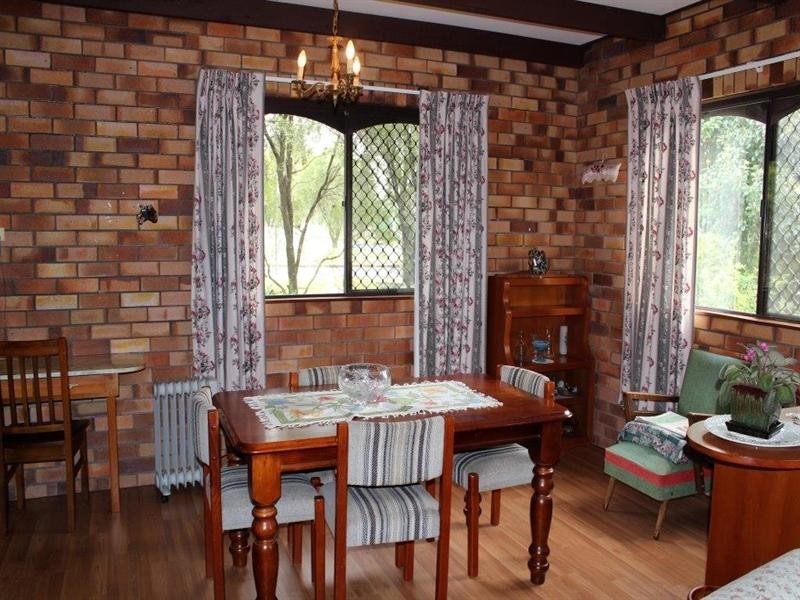 19 James Street, Crows Nest QLD 4355