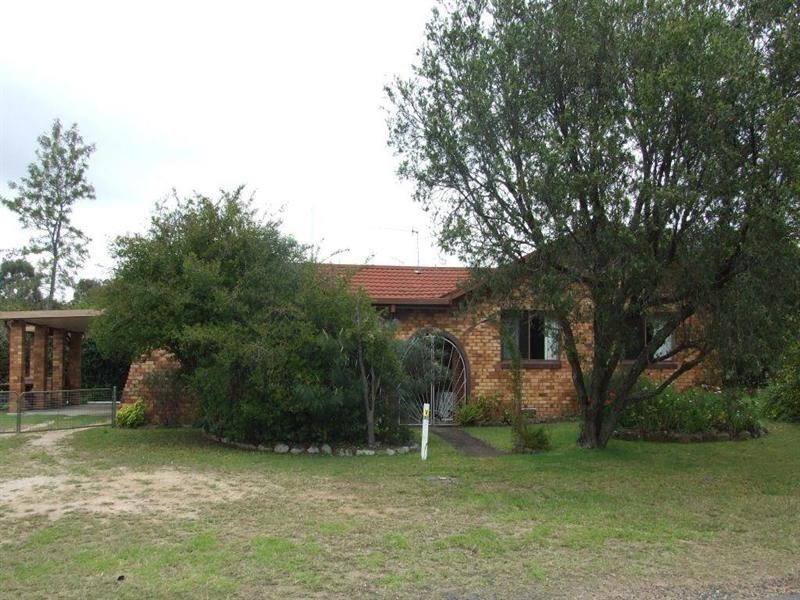 19 James Street, Crows Nest QLD 4355