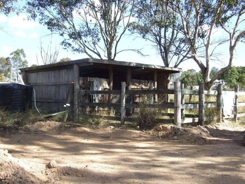 7217 New England Highway, Crows Nest QLD 4355