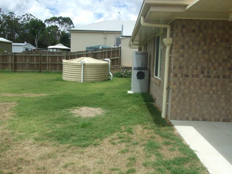 14 Samuel Avenue, Crows Nest QLD 4355