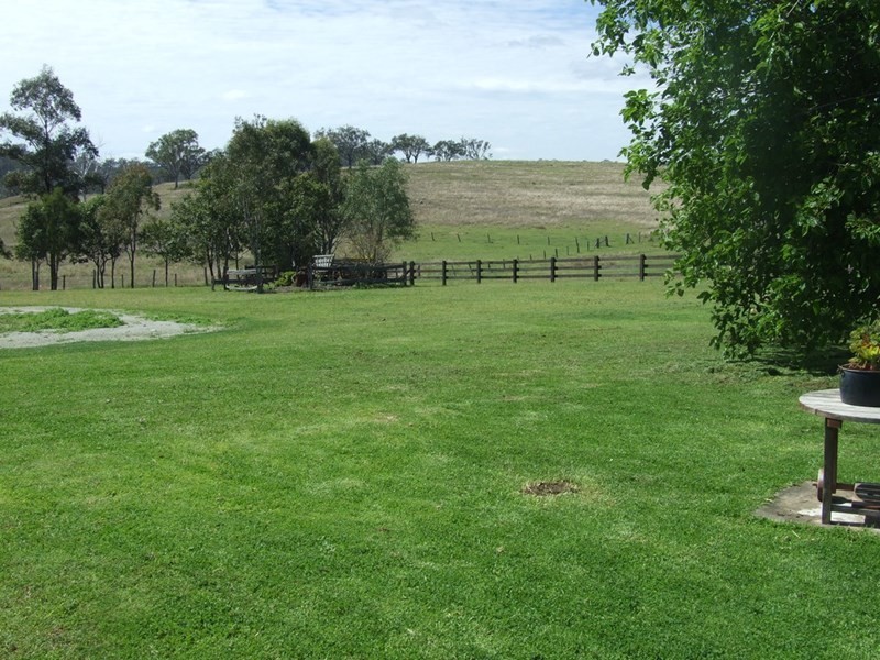 2077 Pierce Creek Road, Crows Nest QLD 4355