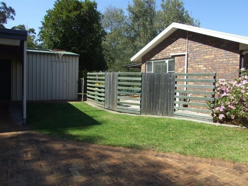 4 Wilkes Road, Hampton QLD 4352