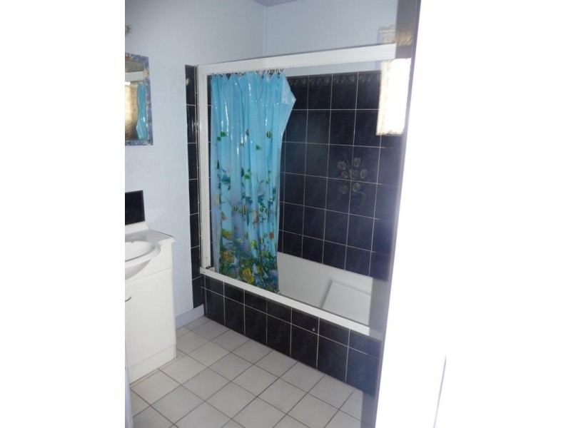 153 Mocatta Street, Goombungee QLD 4354