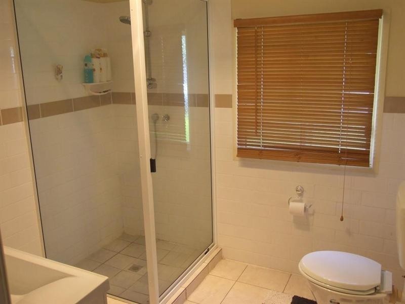 32 Andrews Road, Crows Nest QLD 4355