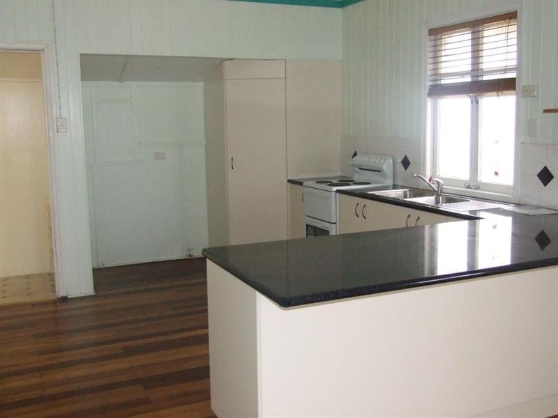 23 Park Road, Crows Nest QLD 4355
