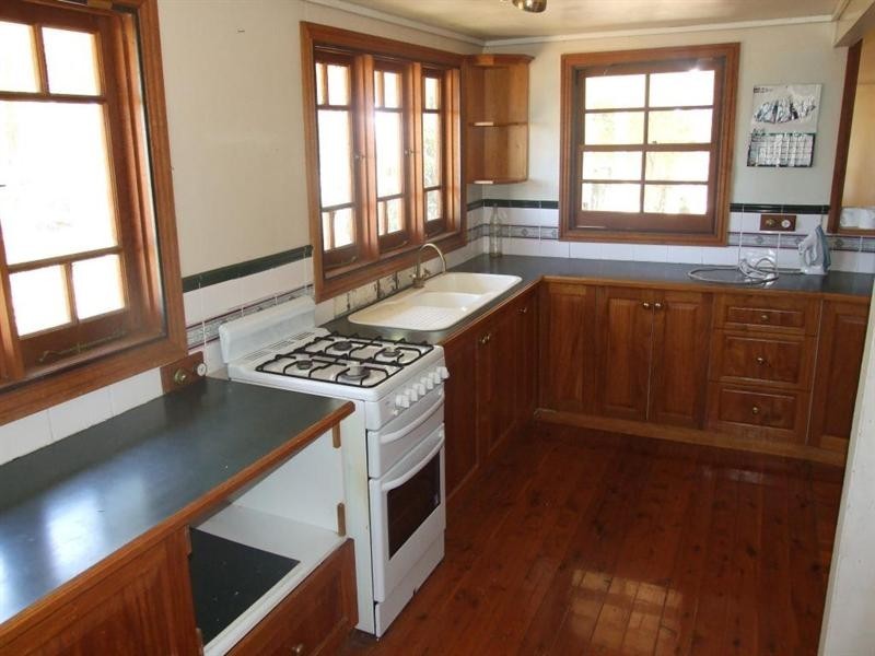 2024 Oakey-Cooyar Road, Goombungee QLD 4354