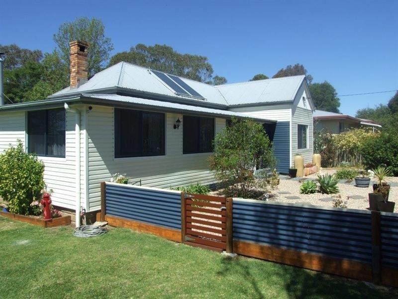7 Nolan Street, Crows Nest QLD 4355