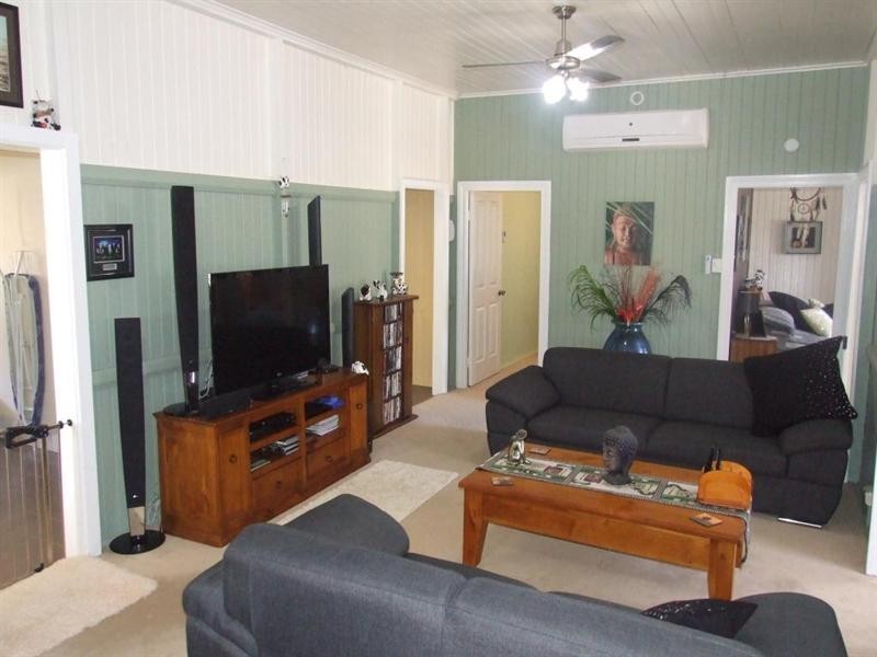 7 Nolan Street, Crows Nest QLD 4355