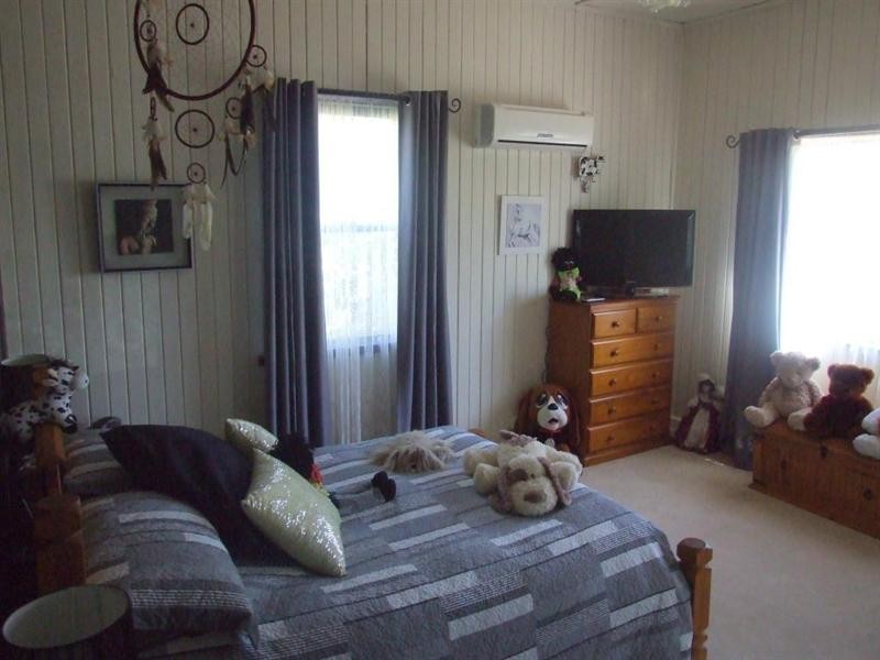 7 Nolan Street, Crows Nest QLD 4355